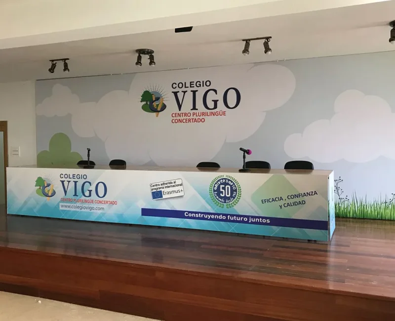 09c-colegiovigo-infantil-primaria-eso-bachilleratos-fpb-instalaciones-salon-actos